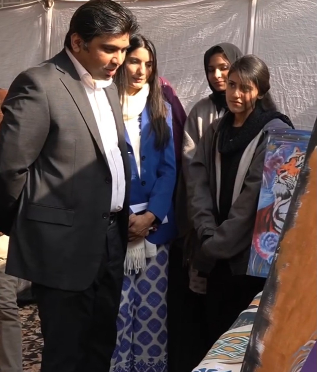 UOR students presenting an innovative project